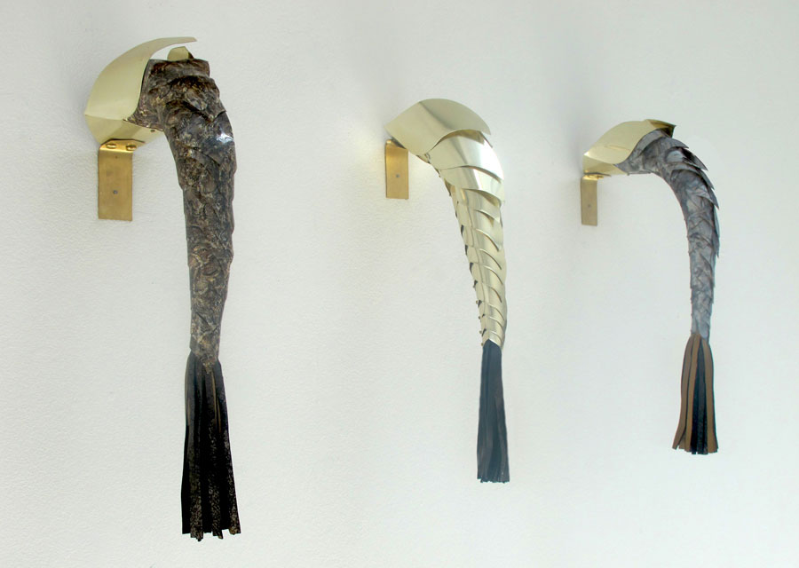 Centaure, aluminium doré, plastique, cuir, 2011.